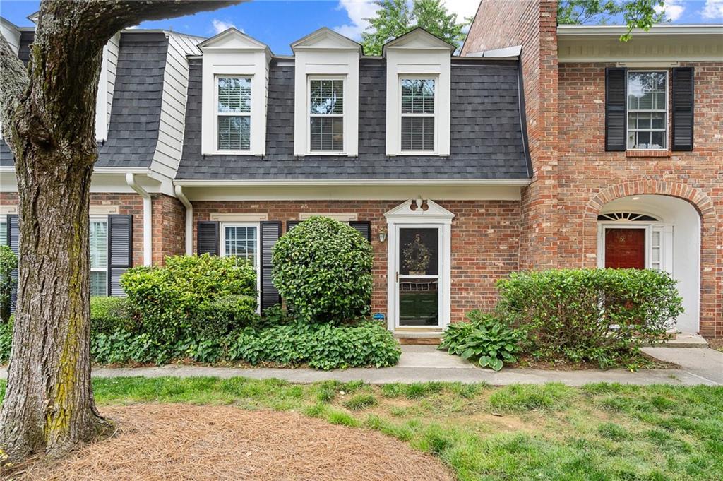 5 Newport Pl., Atlanta, GA 30318