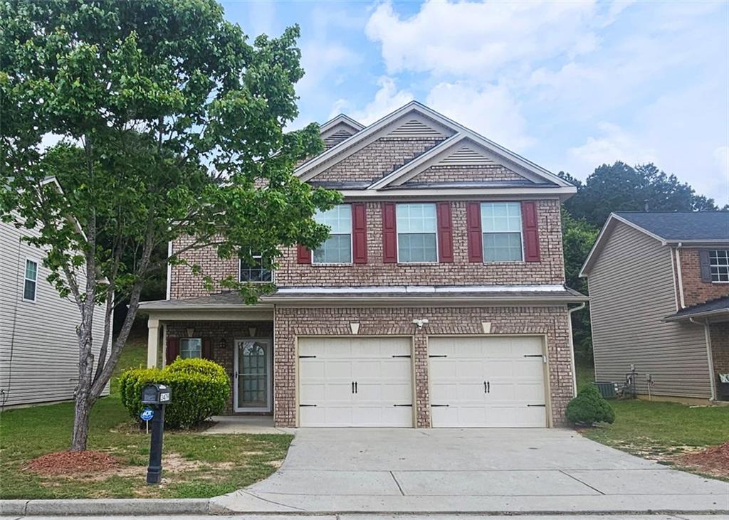 3479 Lake Forge Dr., Fairburn, GA 30213