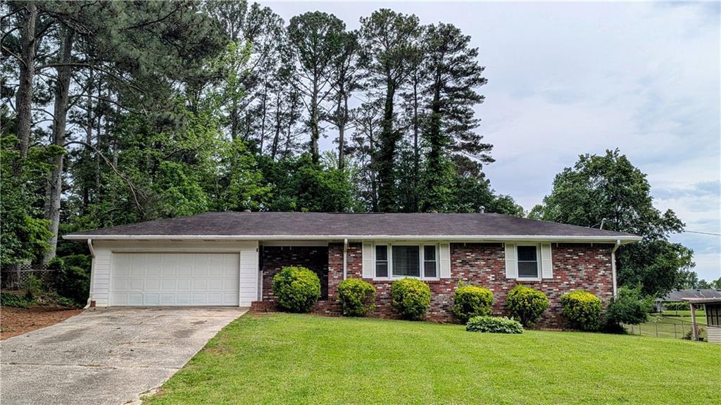 1091 Luther Dr., Mableton, GA 30126