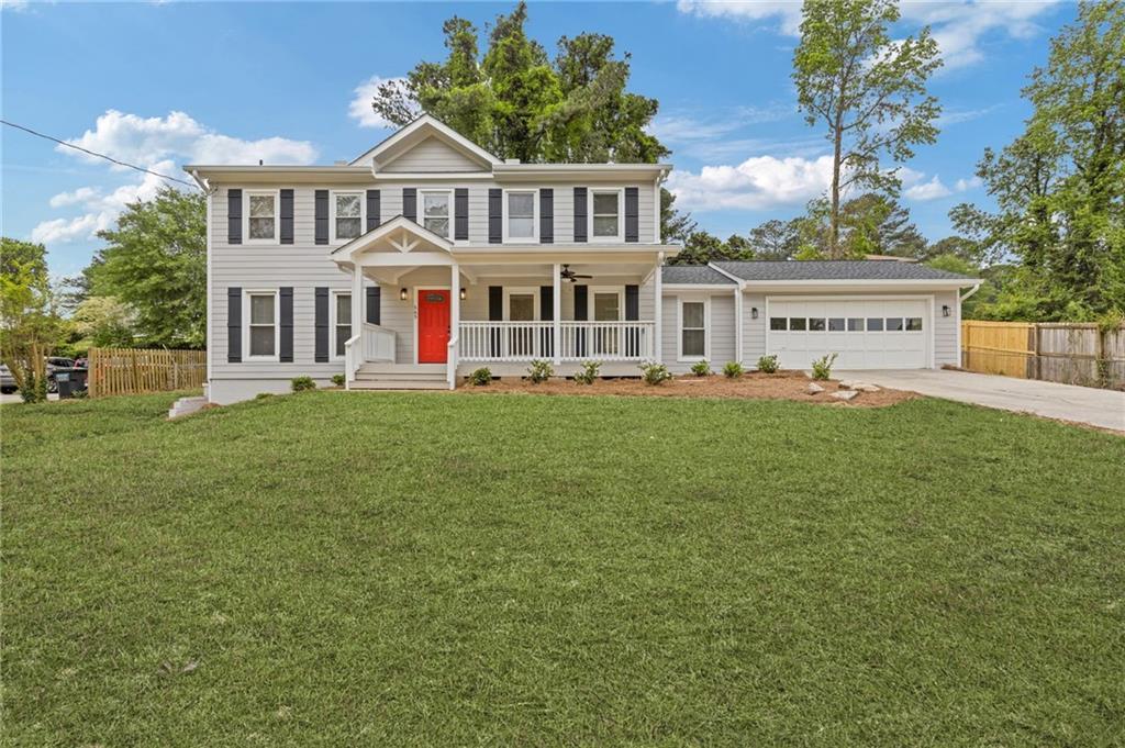 565 Deer Run, Lilburn, GA 30047