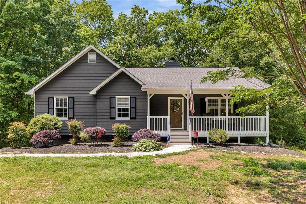 588 Peachtree Dr., White, GA 30184