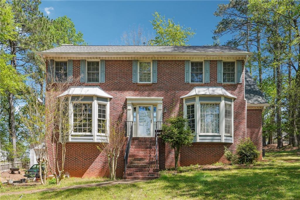 1366 Maple Ridge Dr., Suwanee, GA 30024