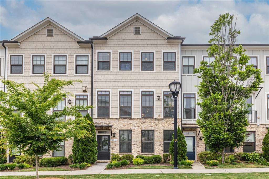 2048 Rockledge Rd., Atlanta, GA 30324