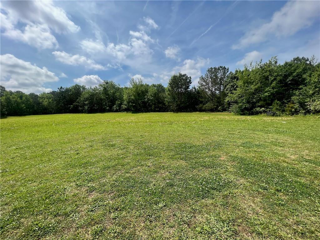 156 Orchard Park Dr., Mcdonough, GA 30253
