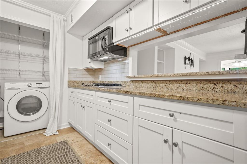 228 Smokerise Cir., Marietta, GA 30067