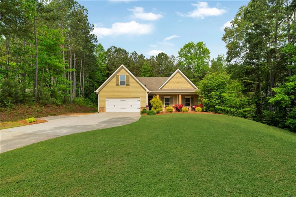 219 Woods Cir., Ball Ground, GA 30107