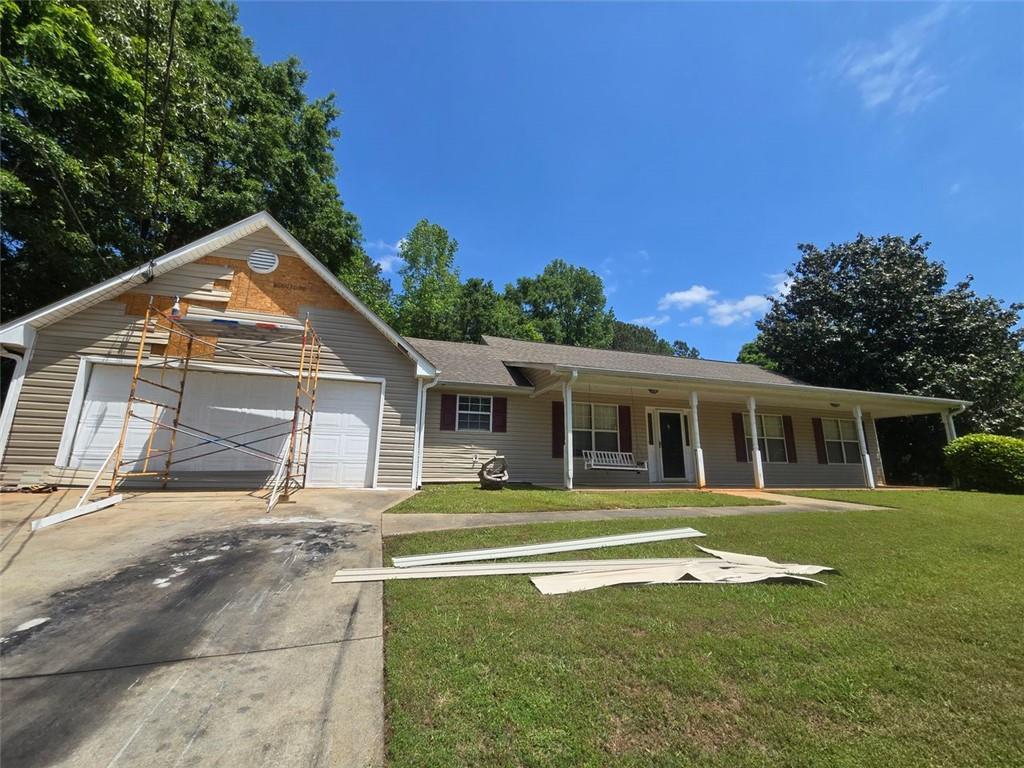 65 King James Ct., Conyers, GA 30013