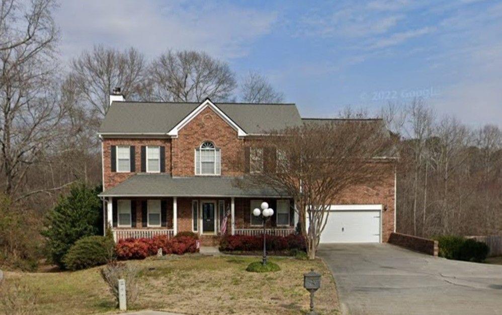 345 Oak Springs Dr., Lawrenceville, GA 30043