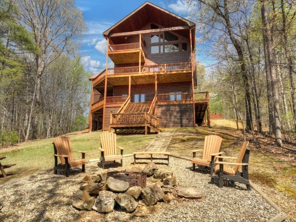 143 Katydid Rd., Morganton, GA 30560