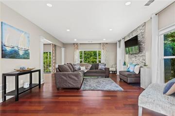 5010 Foxberry Ln., Roswell, GA 30075