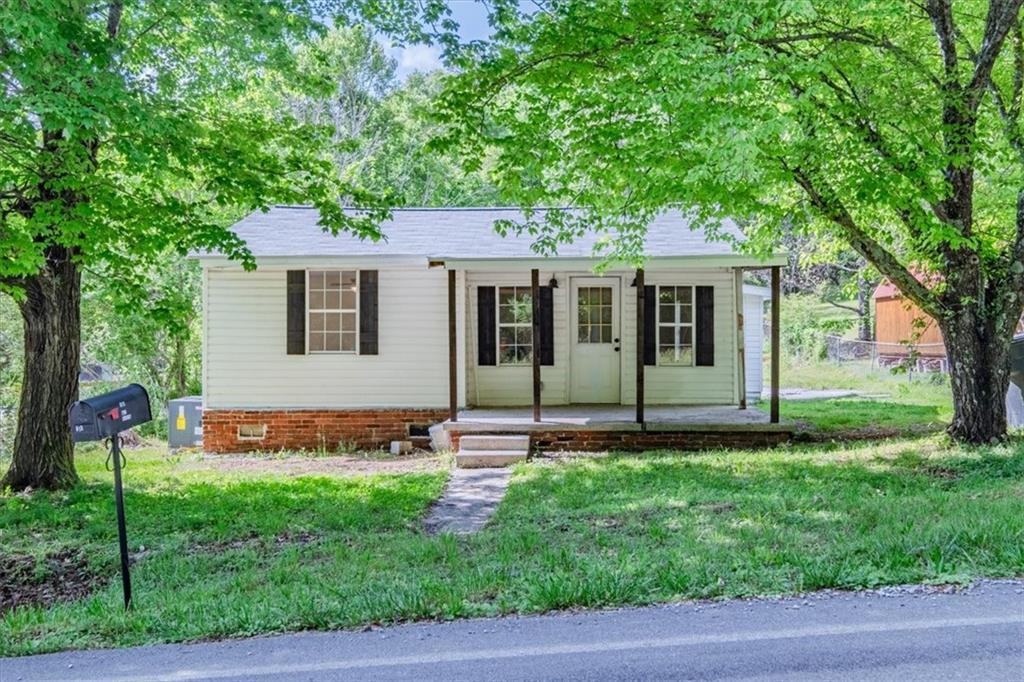 613 Bradley Ave., La Fayette, GA 30728