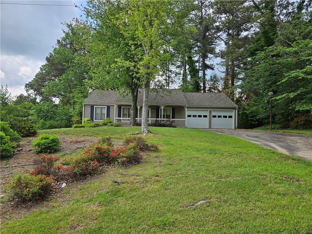 162 Apple Valley Dr., Woodstock, GA 30188