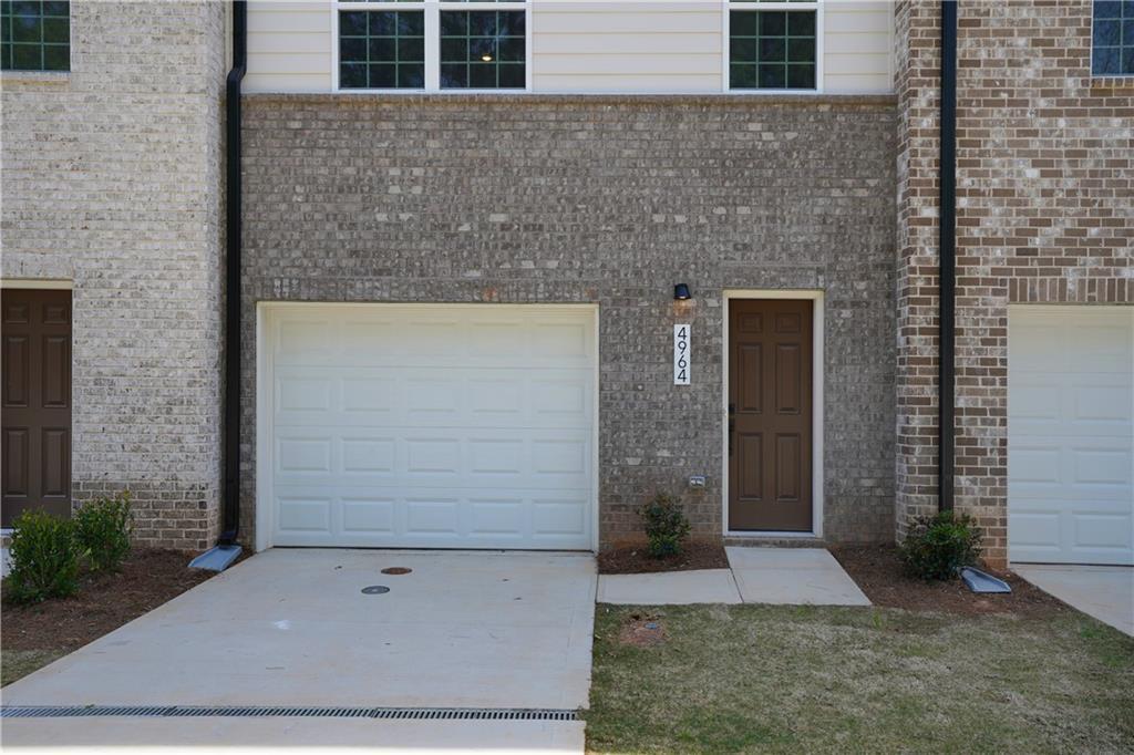 4960 Villager Ln., Stone Mountain, GA 30083