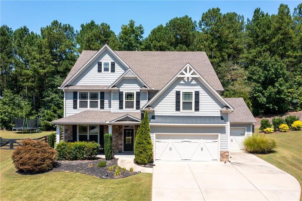 176 Red Wood Dr., Dallas, GA 30132