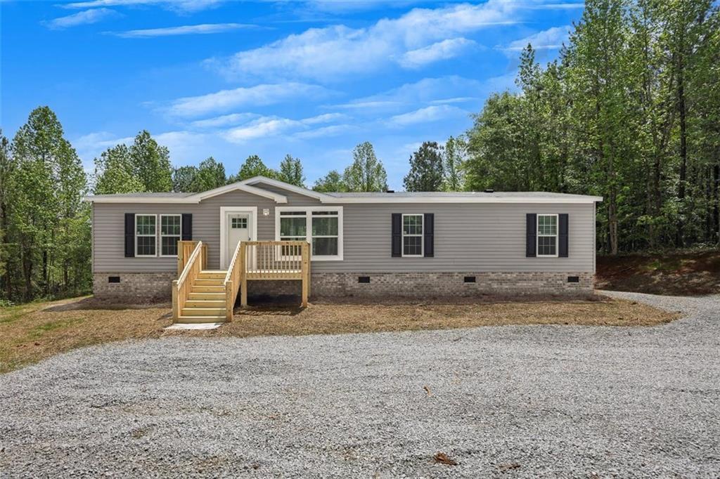 359 Hembree Rd., Commerce, GA 30529