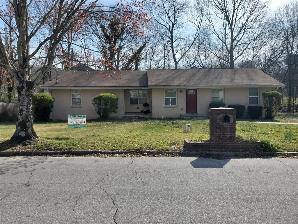 867 Commodore Dr., Atlanta, GA 30318