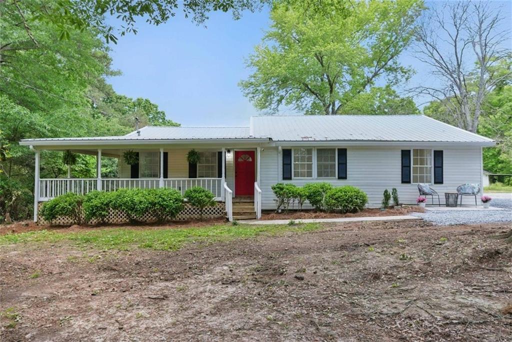 673 Burkhalter Rd., Silver Creek, GA 30173
