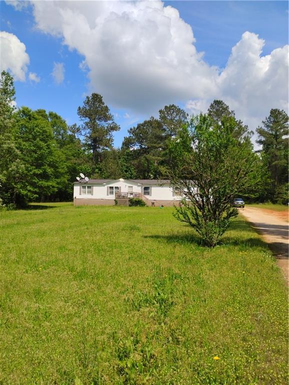 726 Nixon Rd., Senoia, GA 30276