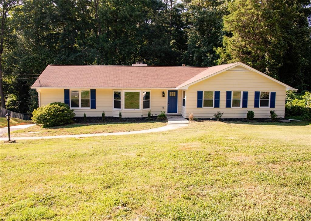 2751 Colonial Dr., College Park, GA 30337