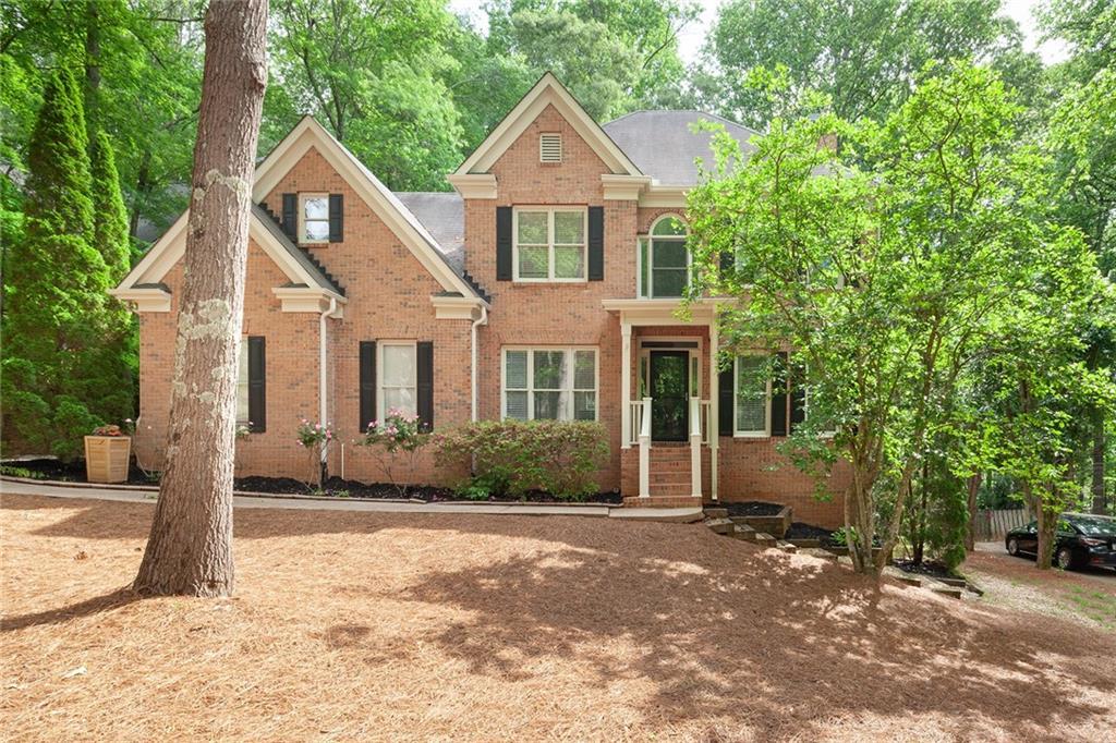 5065 Hickory Hills Dr., Woodstock, GA 30188