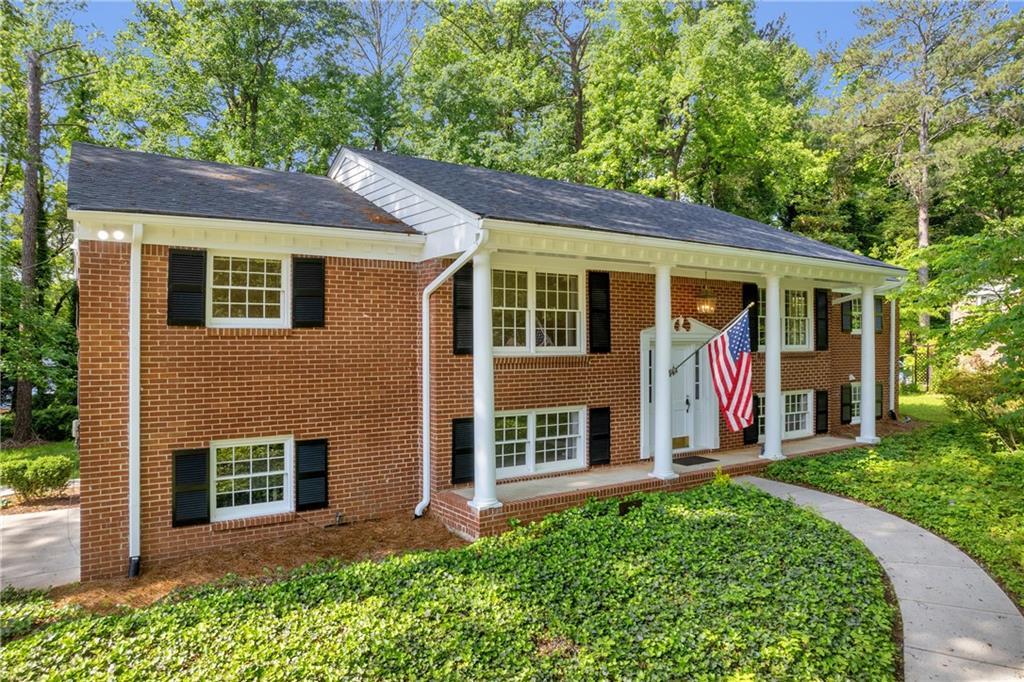 4331 E Kings Point Cir., Dunwoody, GA 30338