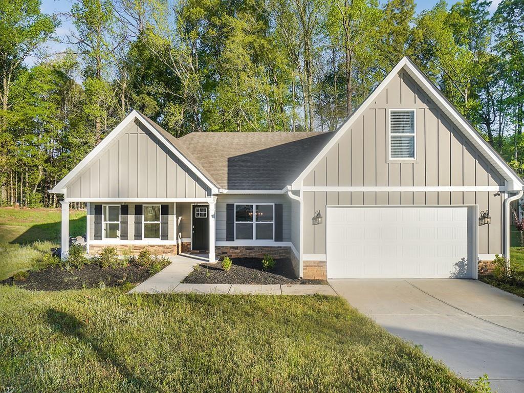 733 Springhill Dr., Gray, GA 31032
