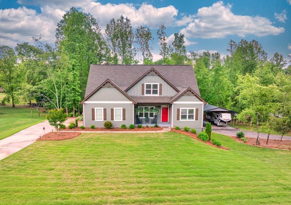 5760 Blossom Brook Ct., Flowery Branch, GA 30542