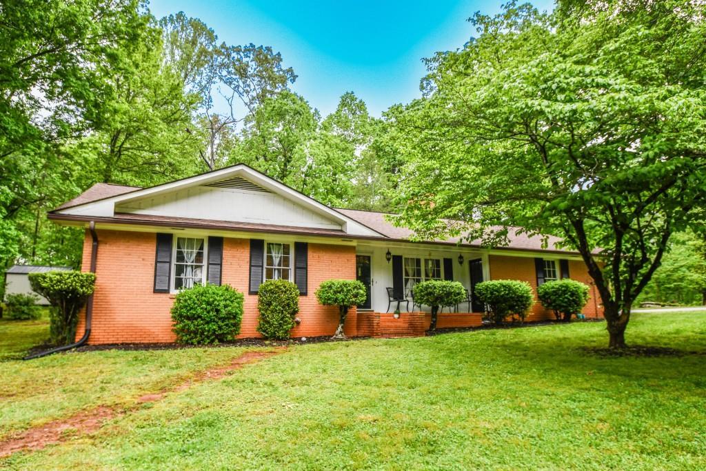 273 Stewart Ln., Clarkesville, GA 30523