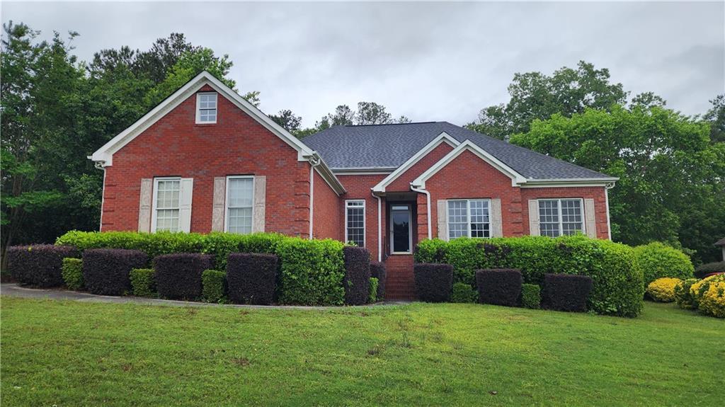 3858 Glenlake Dr., Douglasville, GA 30134