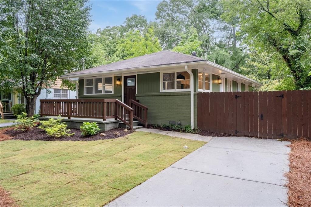 1142 Palafox Dr., Atlanta, GA 30324