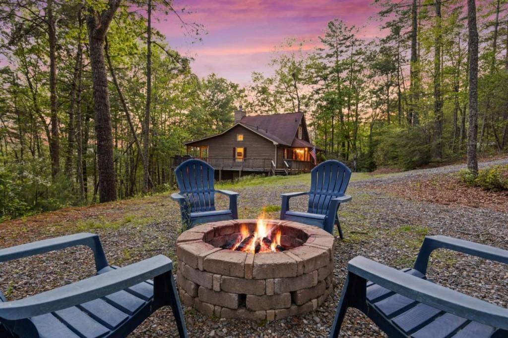 142 Amelia Ln., Blue Ridge, GA 30513