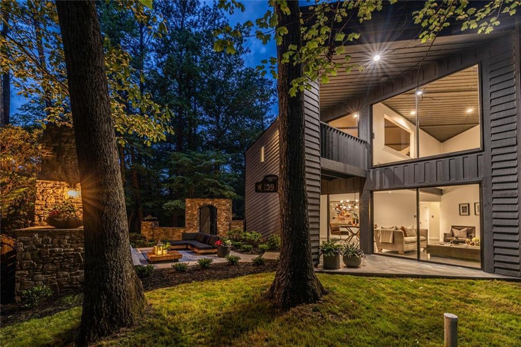 4052 Loch Highland Pass, Roswell, GA 30075