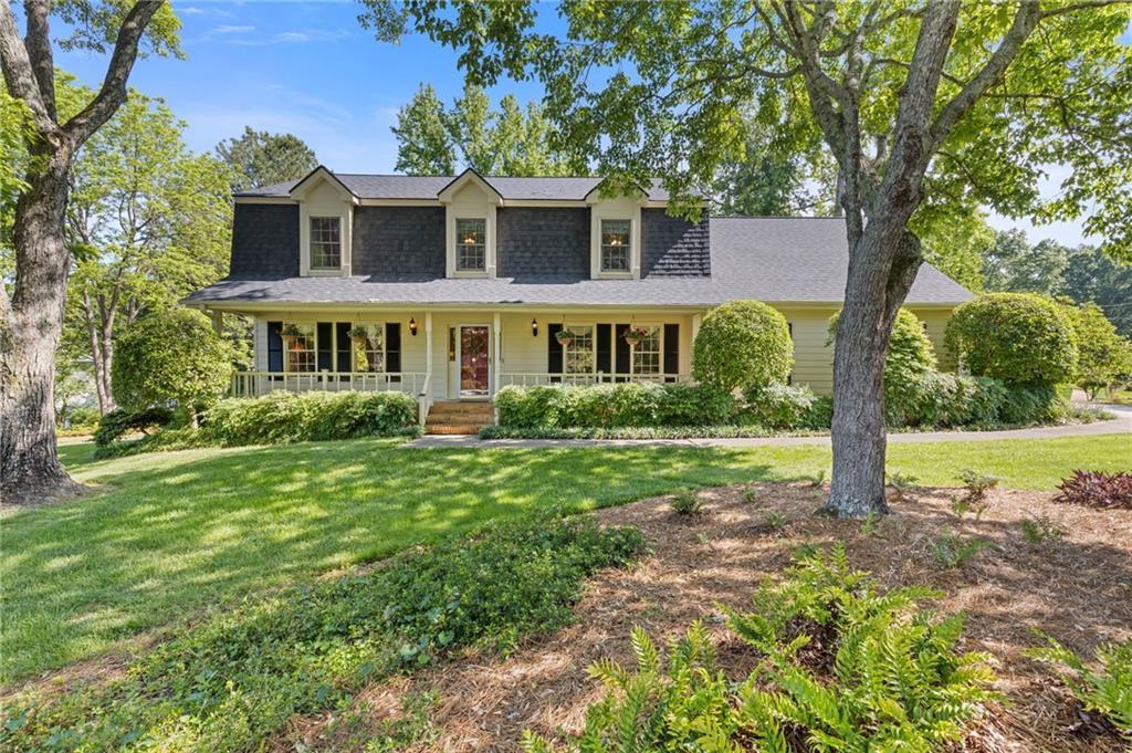 3527 Starwood Tr., Lilburn, GA 30047