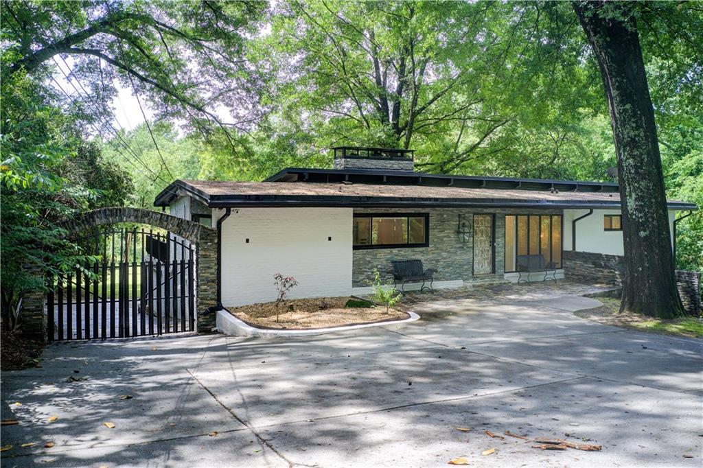 1676 Moores Mill Rd., Atlanta, GA 30327