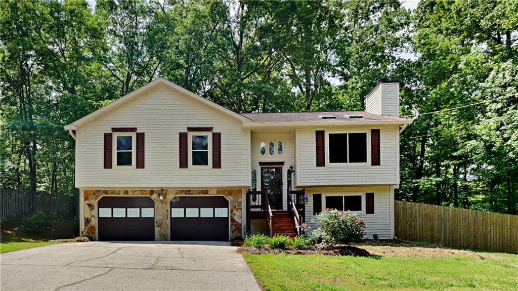 3445 Huntington Ct., Douglasville, GA 30134