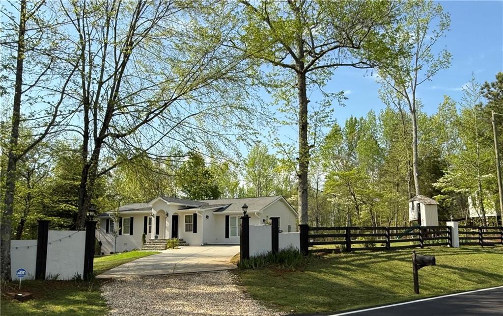 3014 Echols Rd., Cumming, GA 30041