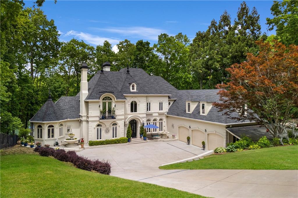 3182 Deepwater Dr., Gainesville, GA 30506