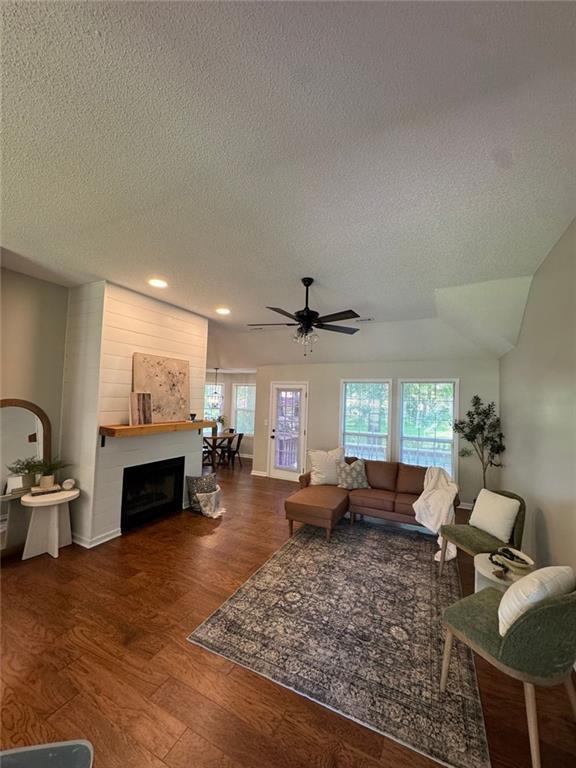 110 Peach Pointe Dr., Mcdonough, GA 30253