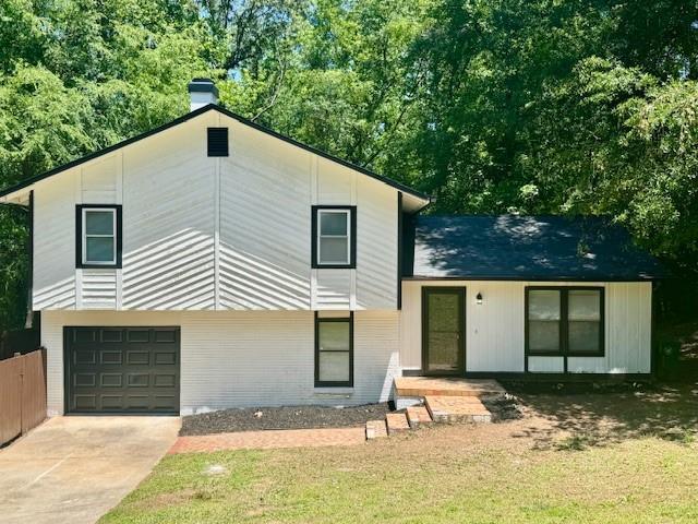 3988 Chimney Ridge Dr., Ellenwood, GA 30294