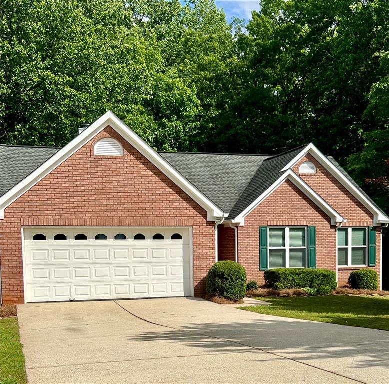 6360 Snug Harbor Dr., Flowery Branch, GA 30542