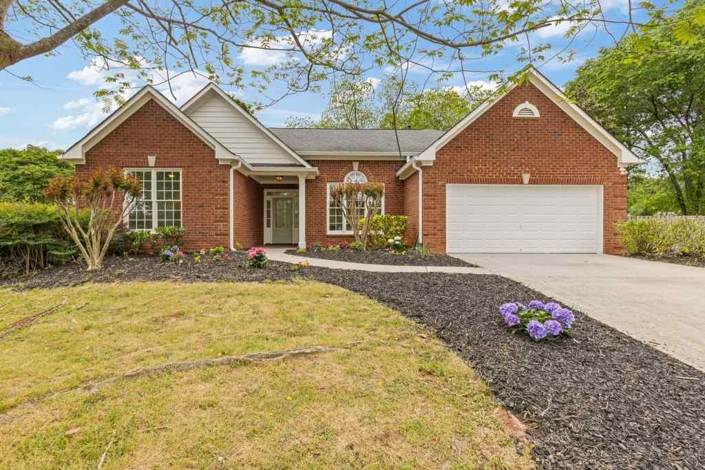 3325 Woodside Cir., Alpharetta, GA 30004