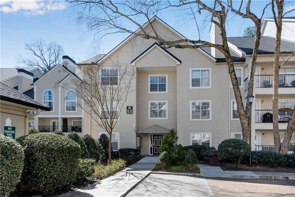 3655 Habersham Rd. #244B, Atlanta, GA 30305