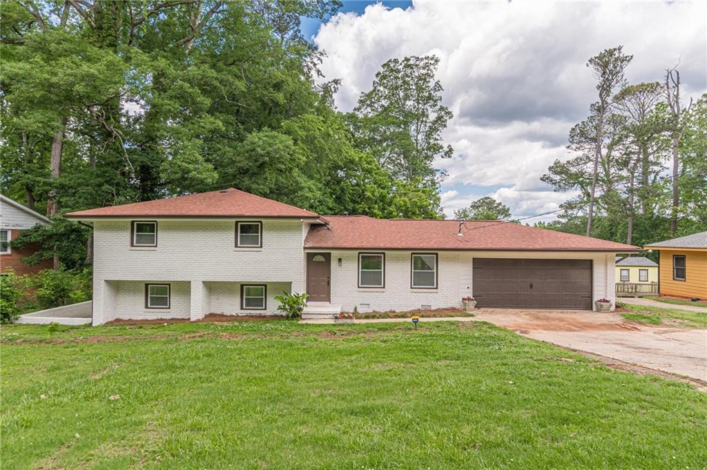 3275 Clifton Church Rd., Atlanta, GA 30316