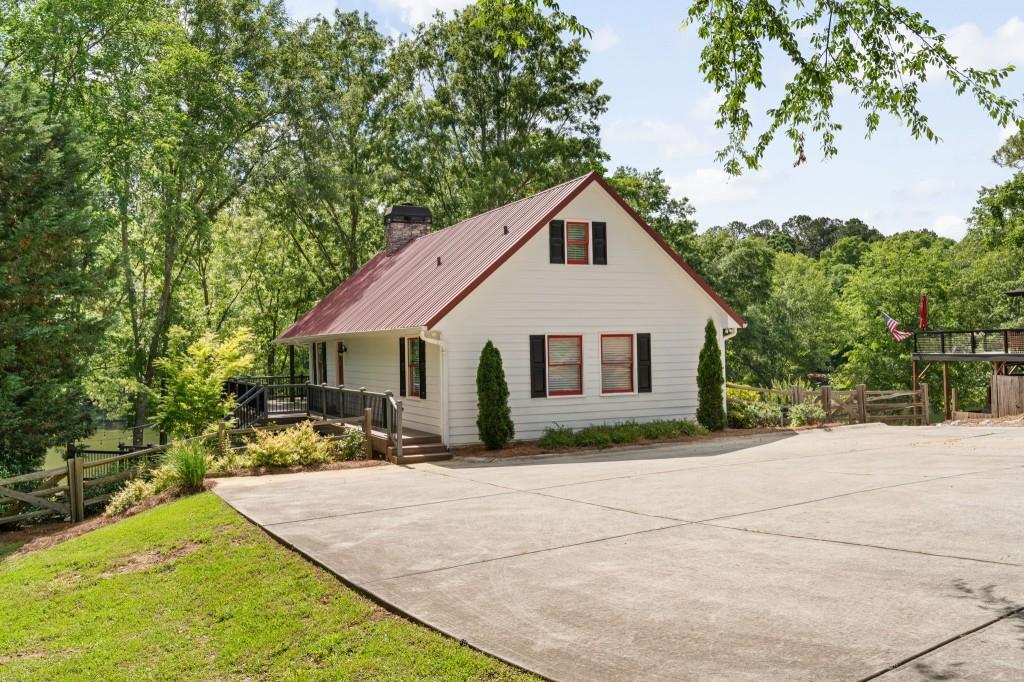 243 E Riverbend Dr., Eatonton, GA 31024