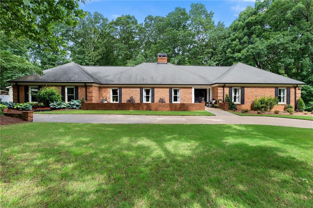 105 Rockstore Rd., Dallas, GA 30132