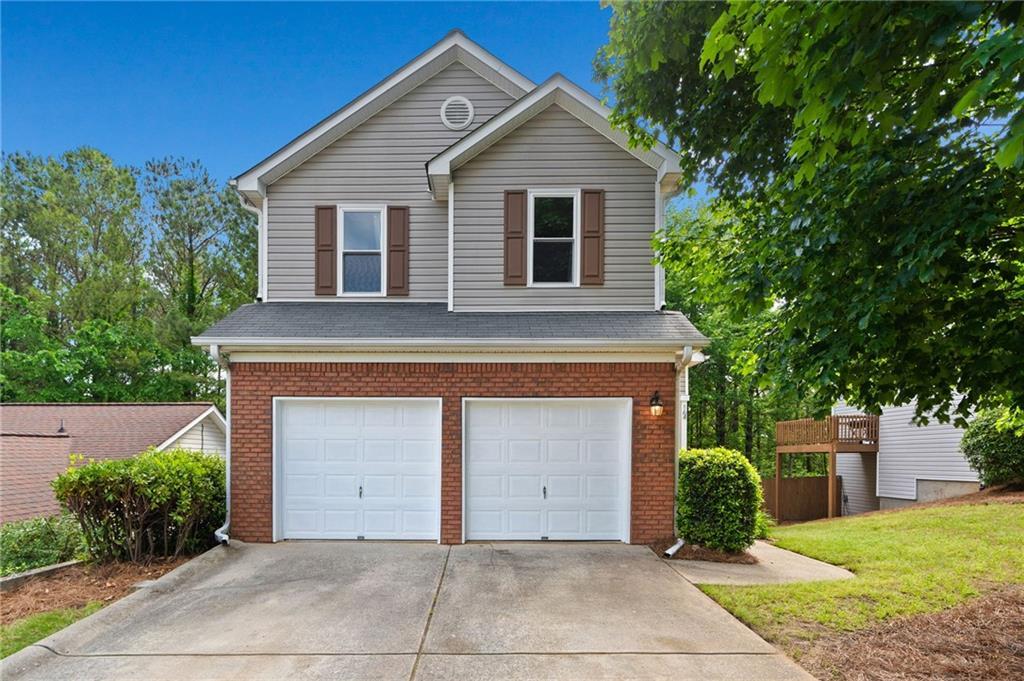 164 Stoneforest Dr., Woodstock, GA 30189