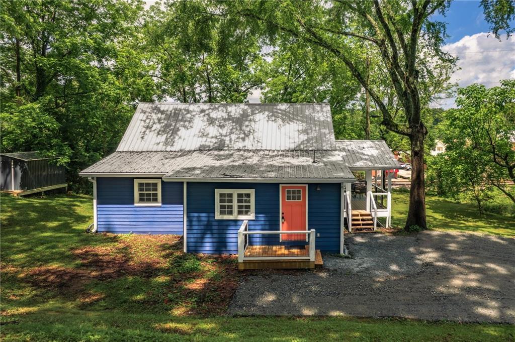235 Lowry St., Ball Ground, GA 30107