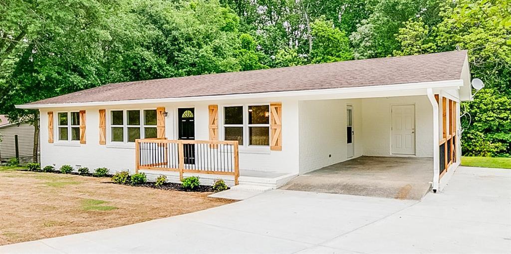 100 Cornog Rd., Lavonia, GA 30553