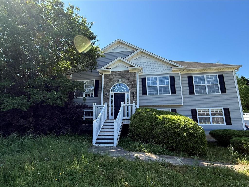 39 Dunleith Dr., Dallas, GA 30132