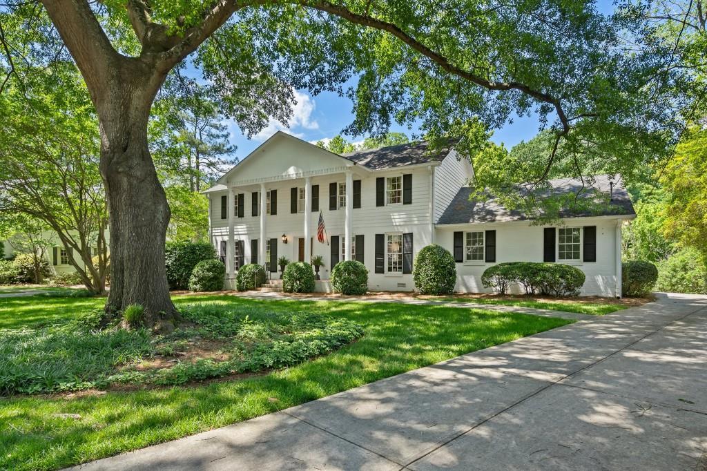 2580 Hyde Manor Dr., Atlanta, GA 30327